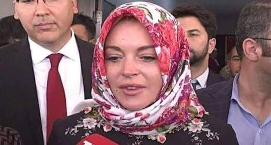 بالفيديو ..نجمة هوليوود :سعودي أحد أسباب دخولي الإسلام  بعدما أهداني نسخة من القرآن الكريم