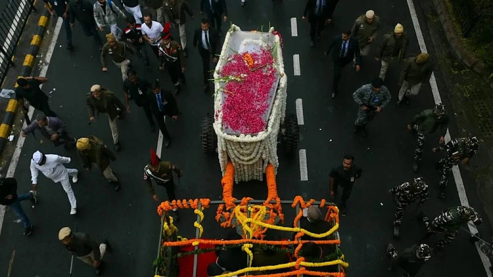 امرأة بعمر الـ 103 أعوام تعود للحياة قبل جنازتها