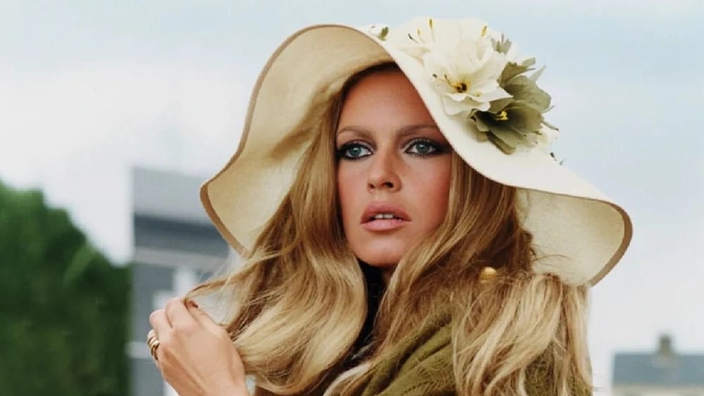 وفاة نجمة السينما الفرنسية بريجيت باردو