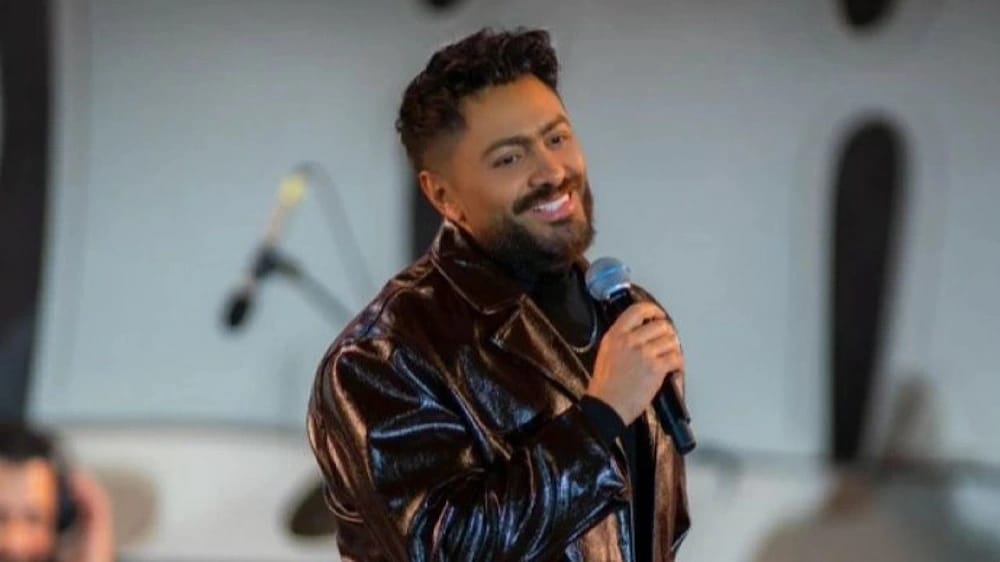 أول ظهور لتامر حسني بعد العملية الجراحية