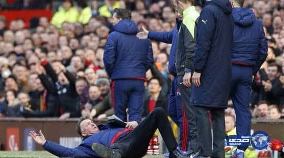 بالصور.. الأخضر يتغلب على مصر في كأس العالم