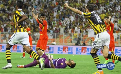 الاهلي الاماراتي يتعادل سلبياً في نهائي آسيا