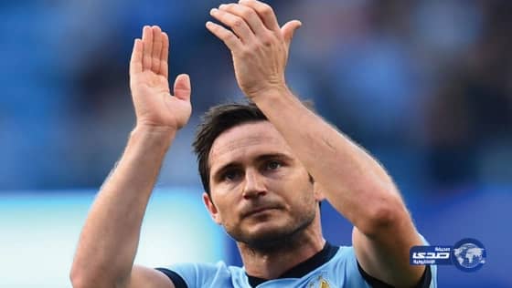 بالفيديو .. في قمة خليجية .. الزعيم القطري يتغلب على الزعيم السعودي