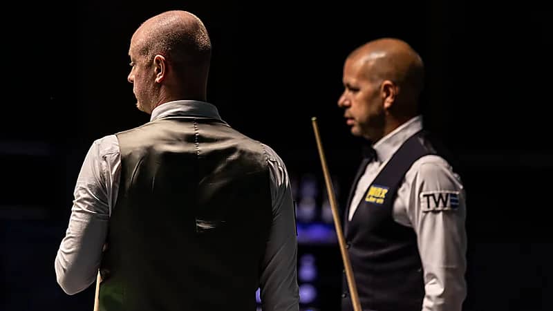 خبرة روني تقوده لنصف النهائي في بطولة الماسترز للسنوكر.. والويلزي ويليامز يغادر المنافسات .. صور