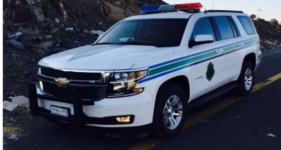 " طرق الحوميات " يضبط مسافراً في حالة غير طبيعية برفقة سيدة لم يثبت صلته بها