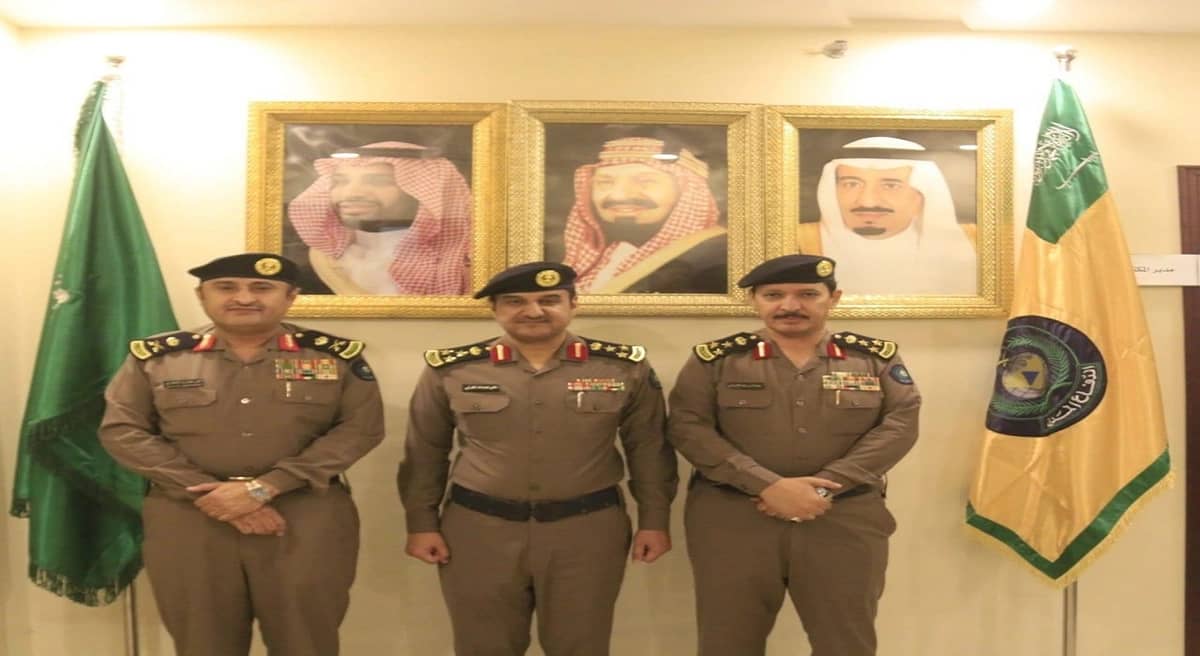 القرني .. يقلد برتبة عميد