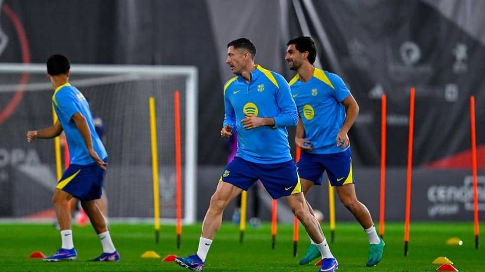 برشلونة يختتم استعداداته قبل افتتاح مشواره في السوبر .. صور