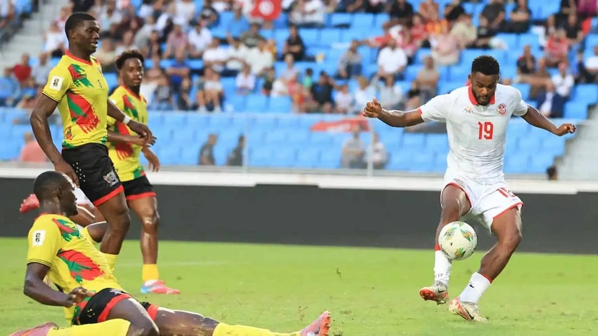 نجم منتخب تونس يثير الجدل بتصريحات صادمة عن غياب الجماهير