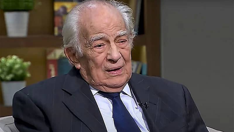 ابنة رشوان توفيق تقيم دعوى قضائية ثالثة ضده