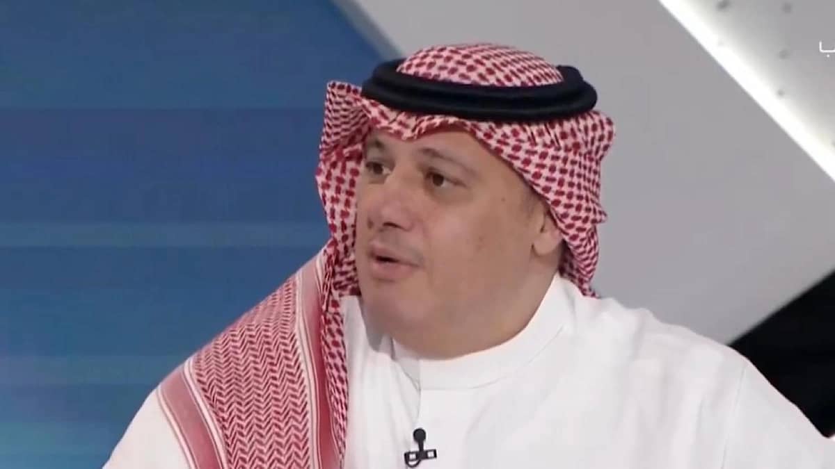 طلال آل الشيخ ينتقد ركلتي جزاء الأهلي والاتحاد: أخطاء ساذجة تتحملها اللجنة.. فيديو