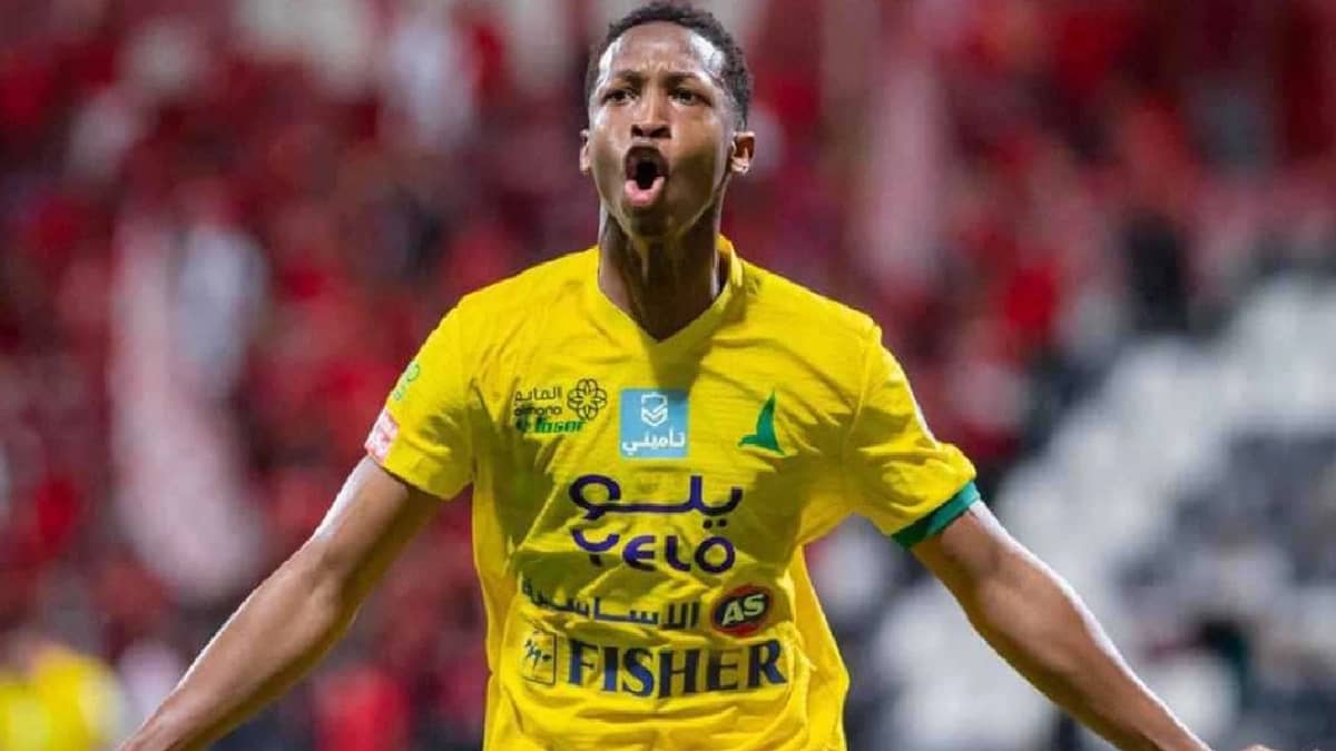 الحنيان: إدارة الهلال لن تدخل في مزايدات لحسم صفقة هوساوي .. فيديو