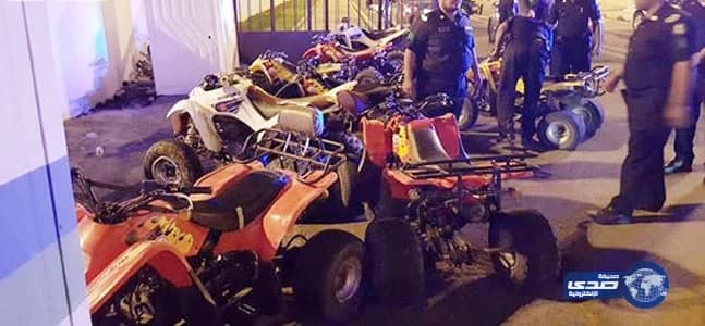 مذيعة تبكي على الهواء متأثرة بالأزمة الأوكرانية