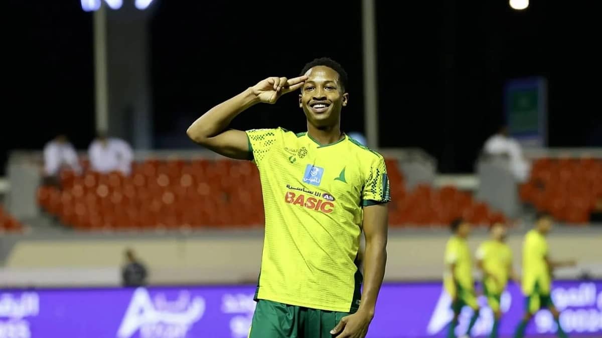 الهلال يسعى لضم مراد هوساوي من الخليج