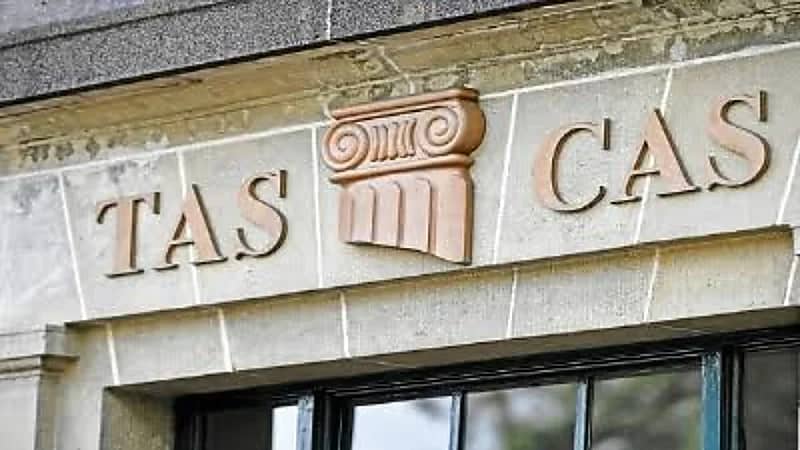 قرار جديد من "كاس" بشأن قضيتين خطيرتين ضد الاتحاد والشباب