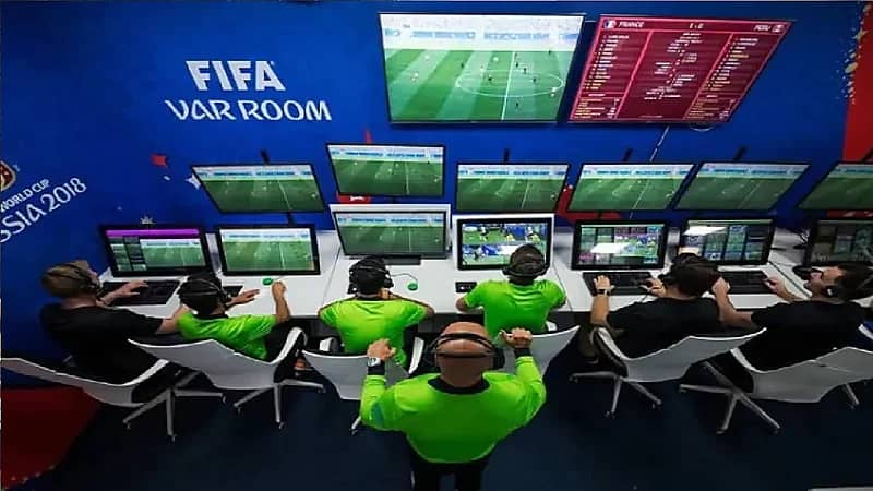 "البريمرليغ" سيشرح قرارات حكم الفيديو أثناء المباريات