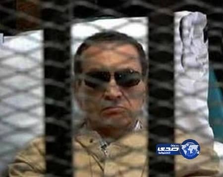 تأجيل إعادة محاكمة الرئيس المصري السابق ونجليه إلى 8 يونيو المقبل