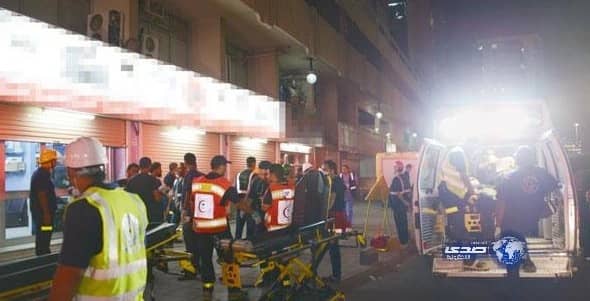 إصابة 3 أشخاص باختناق في حريق الشرفية