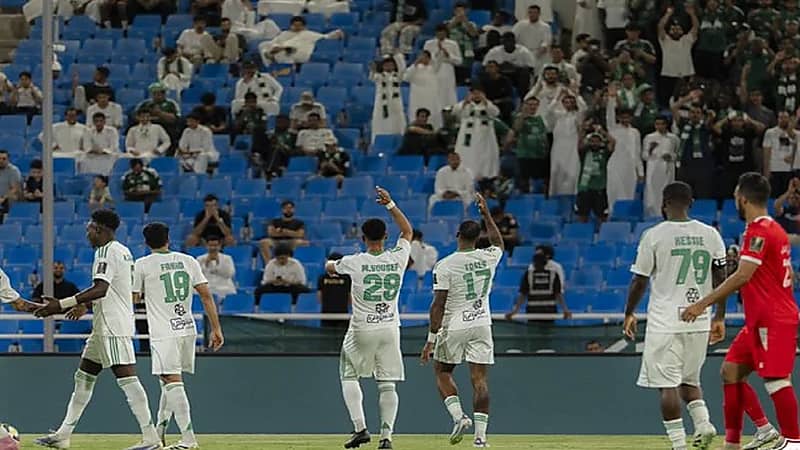 لجنة المسابقات ترفض تأجيل مباراة الأهلي والهلال