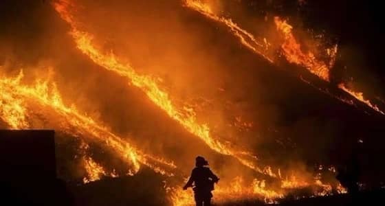 " توماس " يضع مقاطعة بكاليفورنيا في حالة استنفار أحمر