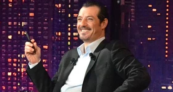 بالفيديو.. مذيع لبناني يسخر من اللهجة الخليجية.. ومغرد يحرجه