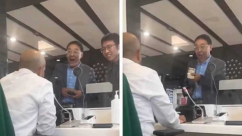 صينيان يتفاجآن بموظف سعودي يتقن لغتهما في مترو الرياض .. فيديو