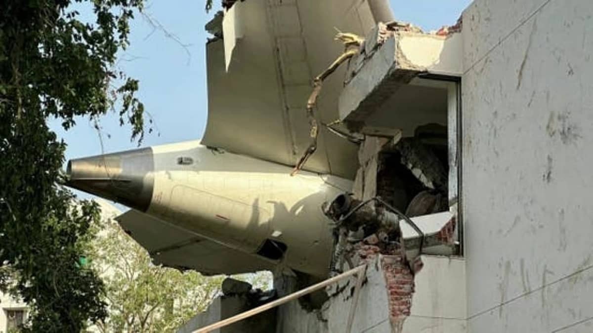 اتهامات جديدة تلاحق المحققين في قضية الطائرة الهندية .. فيديو