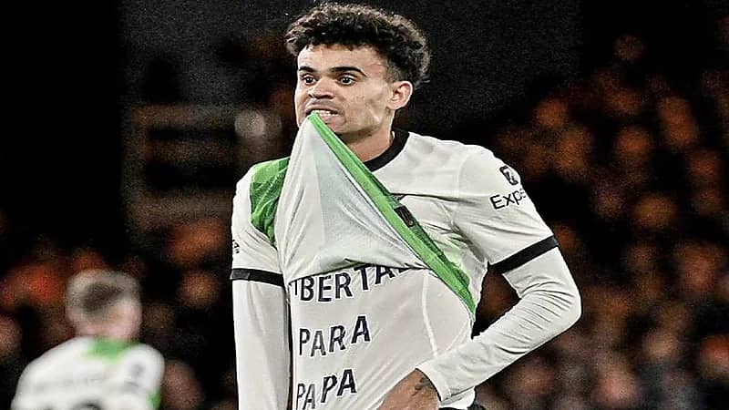 النصر يستهدف نجم ليفربول لويس دياز في الصيف