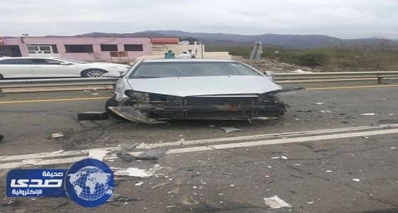 " تصادم شاحنة ومركبه " على طريق العرضيات يخلف اصابة واحده