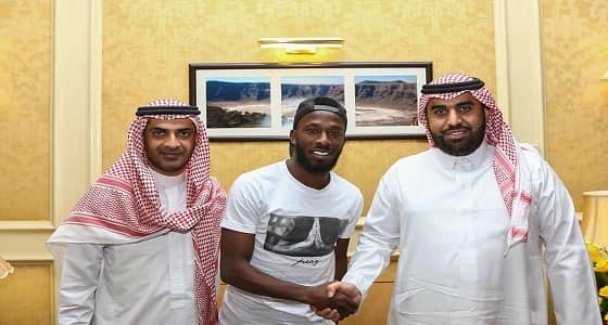 بالصور.. فهد المولد في الاتحاد حتى 2022