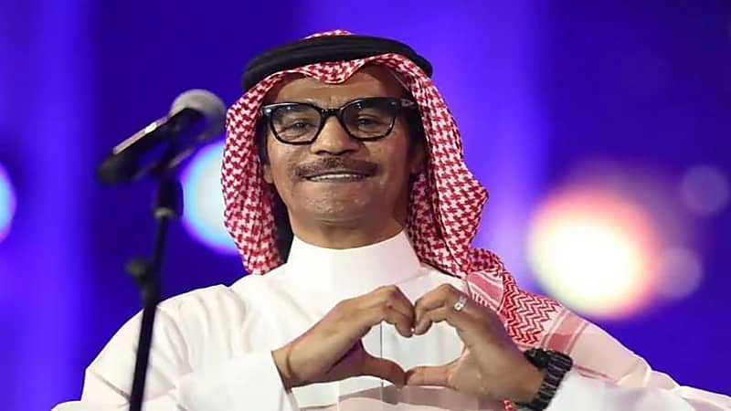 شاهد.. غناء رابح صقر وابنيه الوليد وصقر داخل السيارة