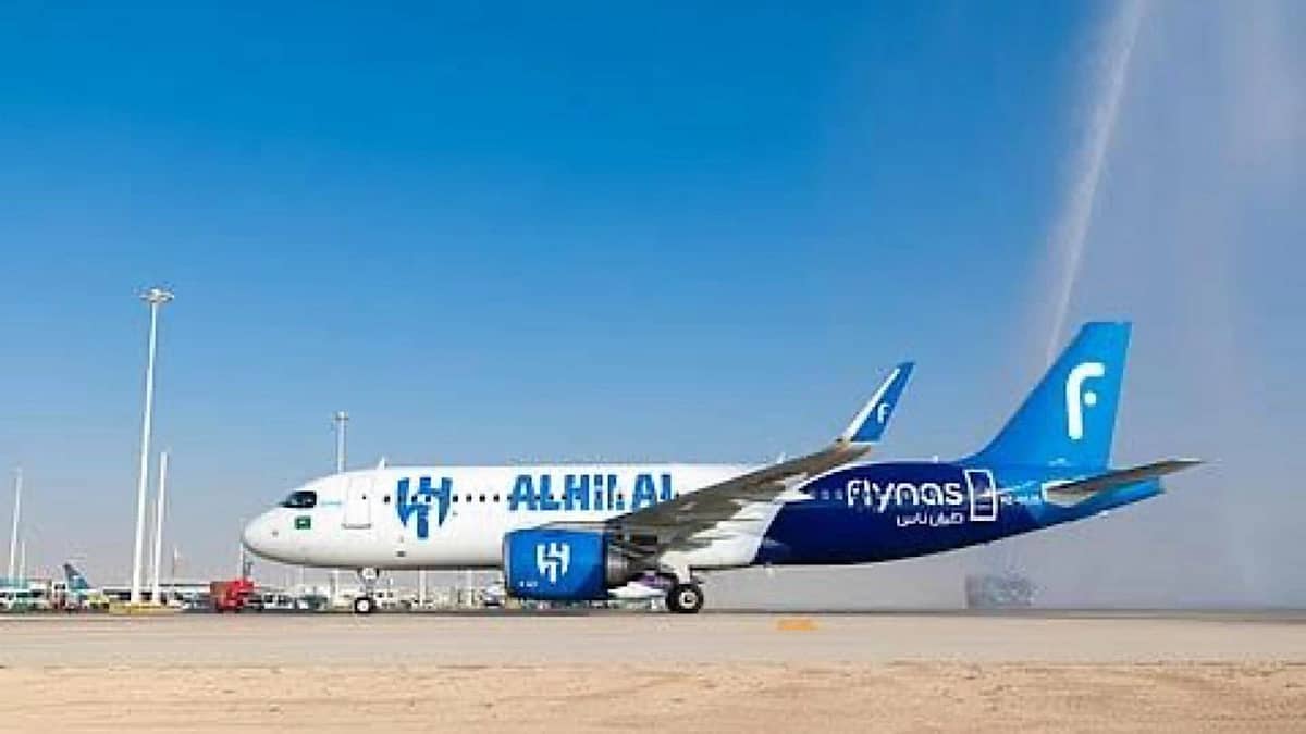 الوليد بن طلال عن طائرة الهلال: تجمعه بهم الجغرافيا وتنفرد به السحب