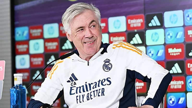 أنشيلوتي يعلن جاهزية مبابي لمواجهة برشلونة