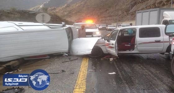 الهلال الأحمر : 16 حادثا اليوم بسبب هطول الأمطار بالباحة