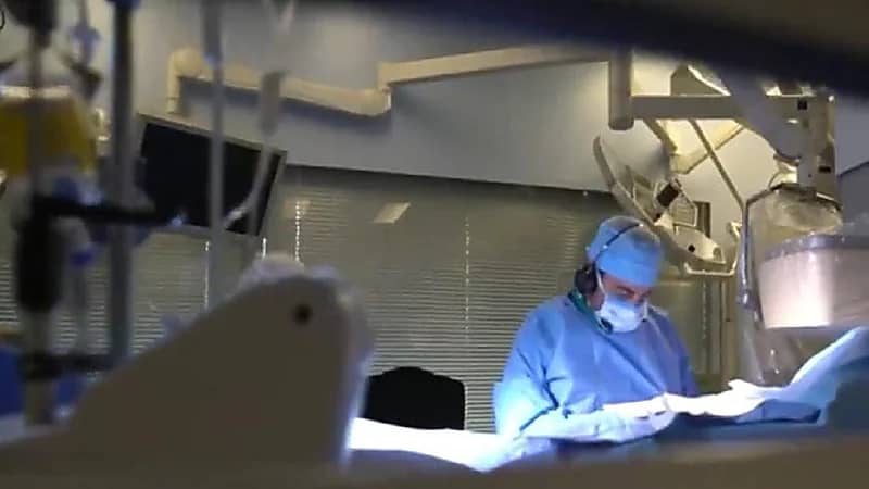 بالفيديو.. مختص: "السجائر الإلكترونية" رفعت عدد مصابي أمراض القلب بين الشباب