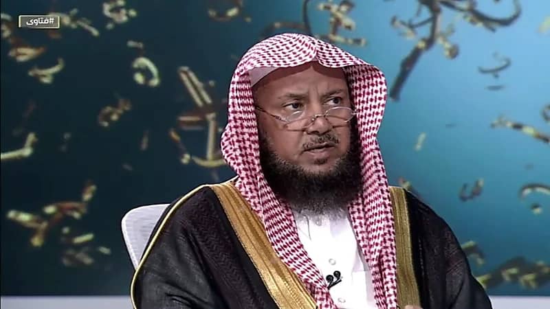هل التبرع بالدم يفسد الصيام؟ وهل يجوز التبرع لغير المسلم؟ .. "السليمان" يجيب