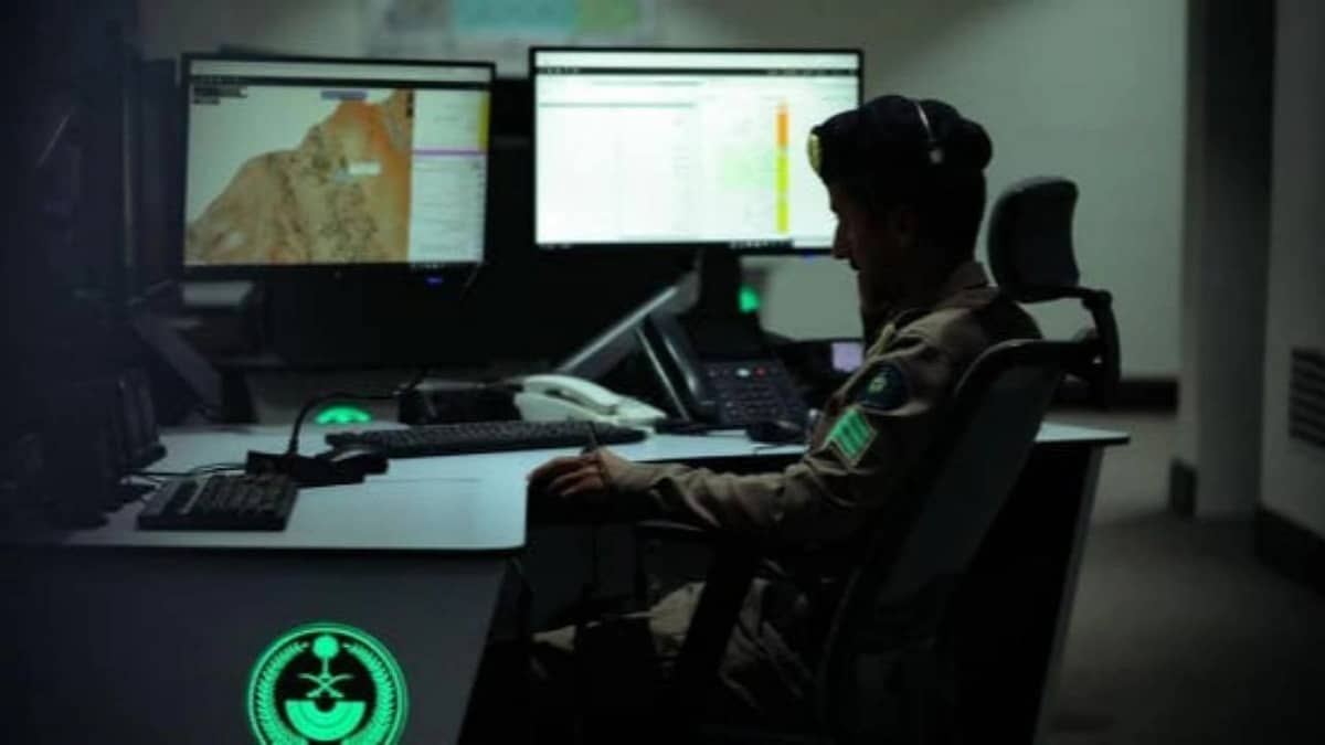 الجوازات تقترب من إطلاق منصة الترحيل الذاتي