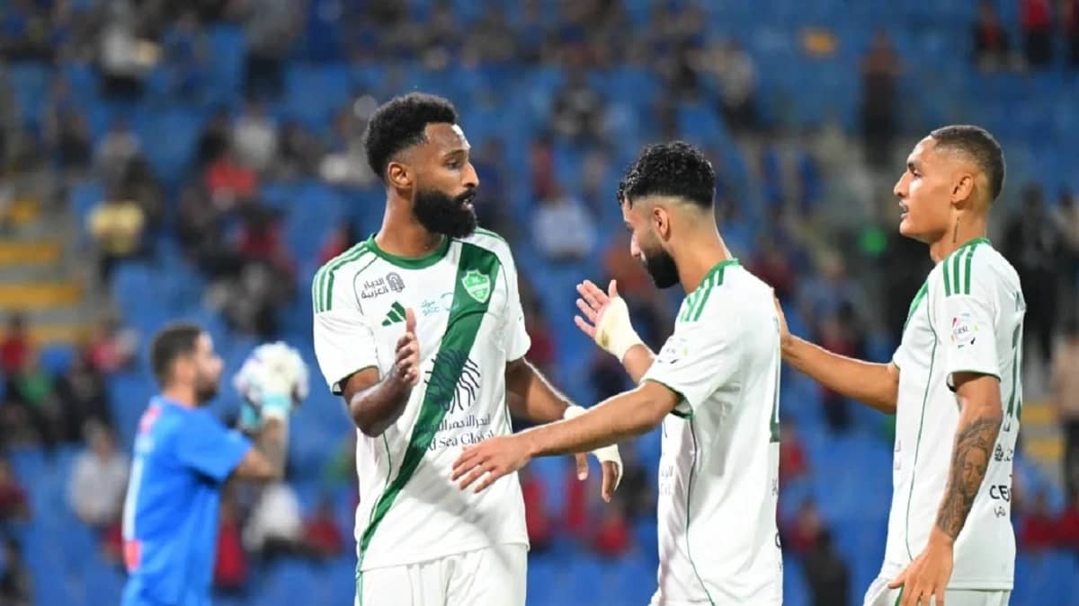 الأهلي يفوز على النجمة