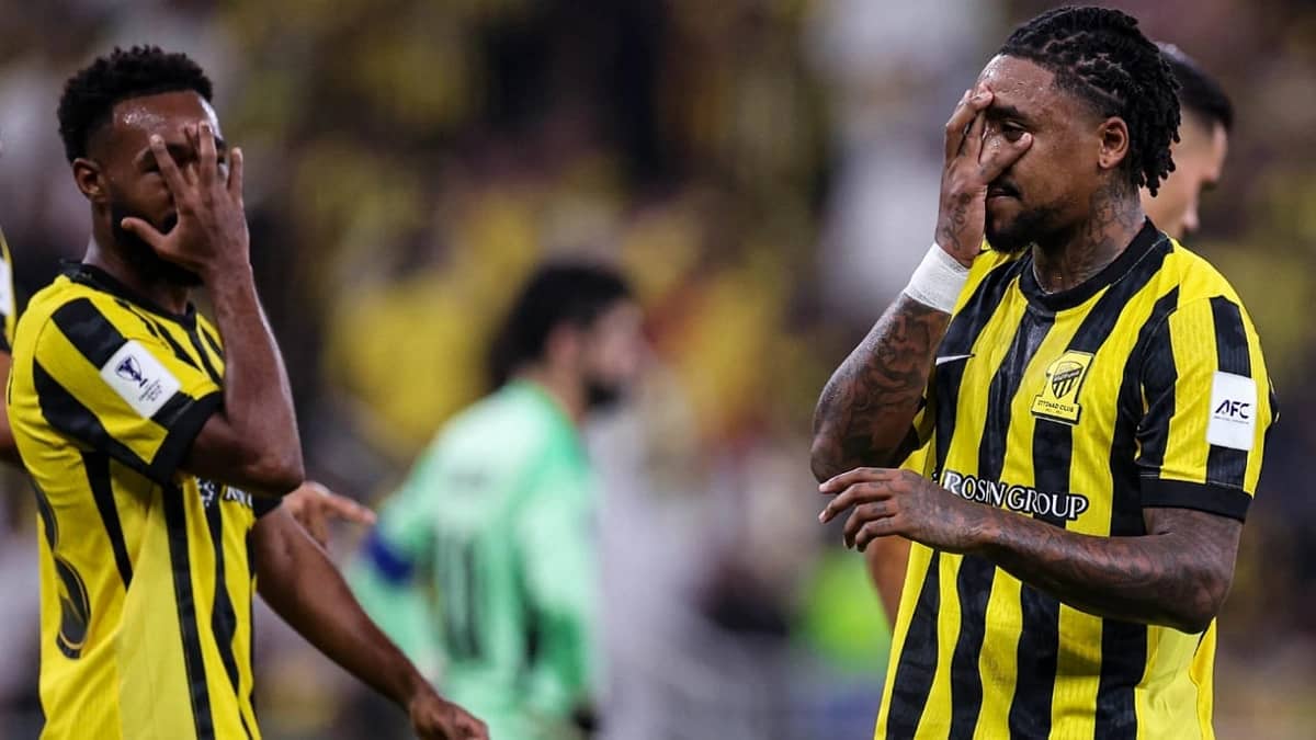 الاتحاد يضرب الشارقة بثلاثية نظيفة في النخبة..صور