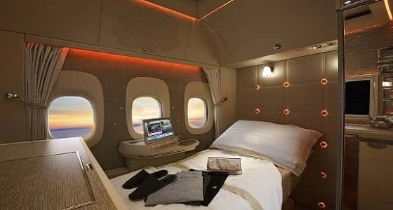 بالصور.. مقصورات طائرات " الإمارات " بين انعدام الجاذبية وأعلى درجات الرفاهية