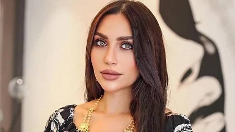 شاهد.. الدكتورة خلود تثير السخرية بسبب القرود في الطائف