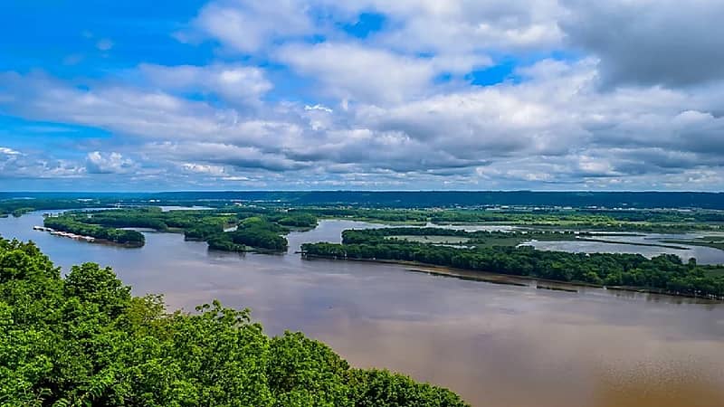 باحثو "كاوست" يبتكرون طريقة مفيدة في التنبؤ بالطقس والتحذير من السيول