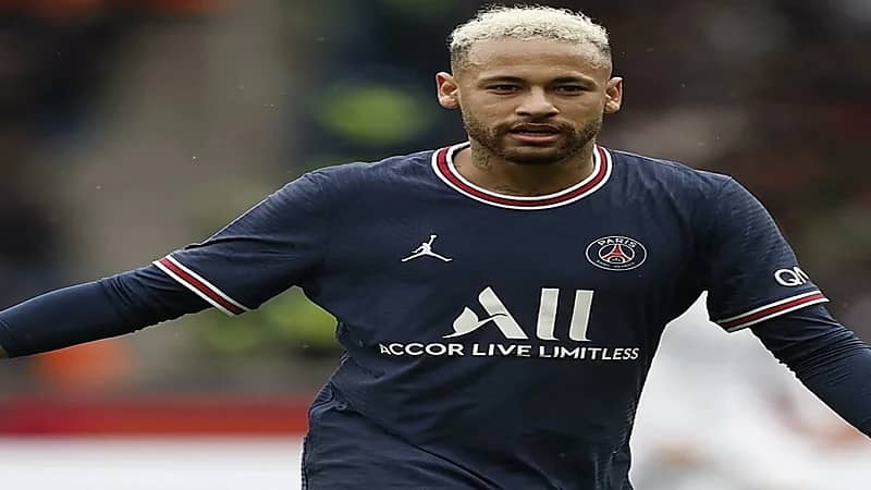 نيمار: أريد البقاء مع باريس سان جيرمان