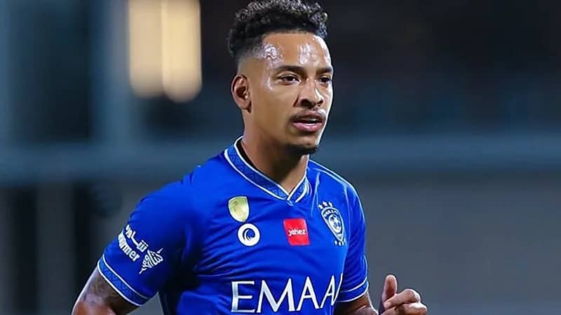 حسم الجدل بشأن انتقال محترف الهلال إلى بوتافوغو