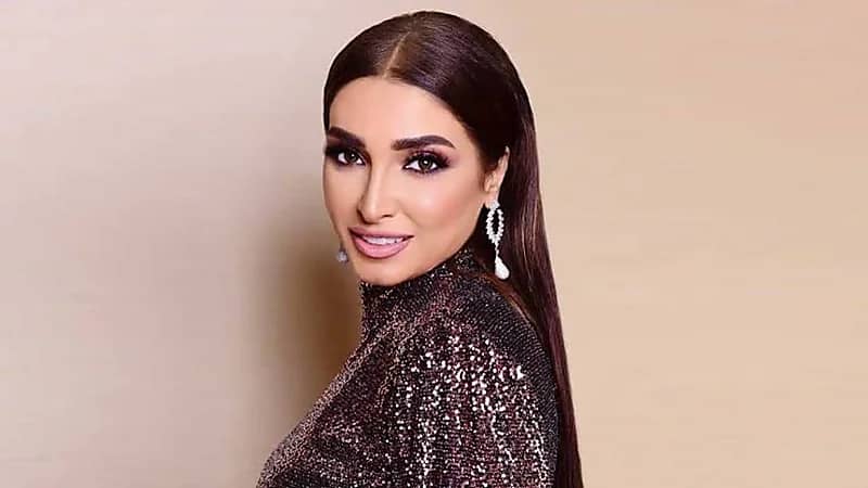 روجينا تتعرض للسرقة في لندن