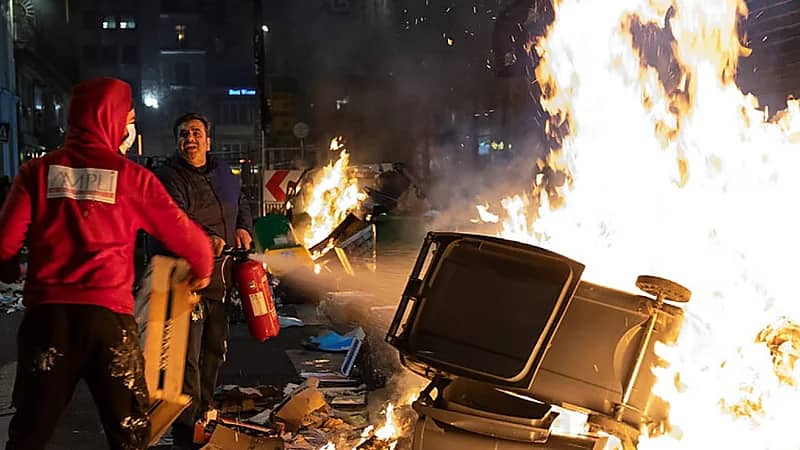 متظاهرون فرنسيون يستولون على مقر أكبر صندوق استثماري في العالم