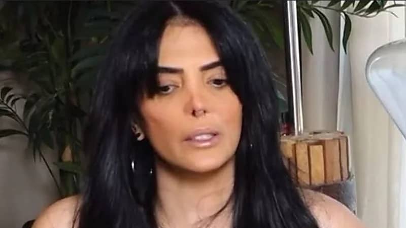 بعد استئصالها للرحم حورية فرغلي "كان نفسي أجيب بنت وندمانة على عدم زواجي"