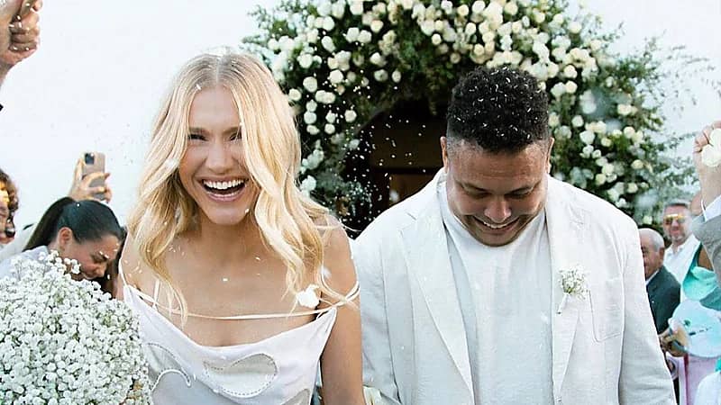 زواج النجم البرازيلي رونالدو نازاريو من عارضة الأزياء سيلينا لوكس...بالصور وفيديو