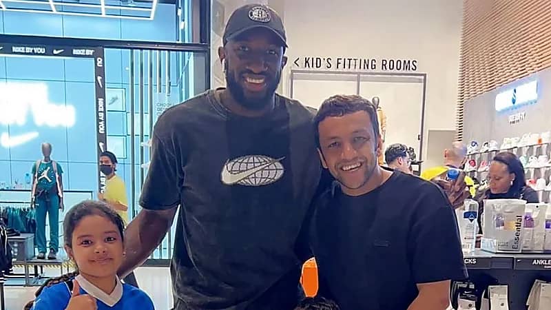 مهاجم الهلال السابق ماريغا برفقة الشلهوب .. صورة