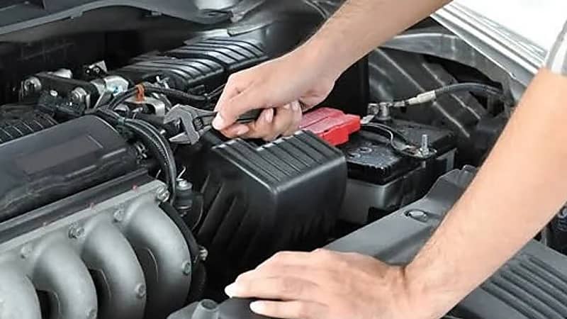 التجارة توضح .. هل يشمل الضمان بطاريات السيارة وإطاراتها؟