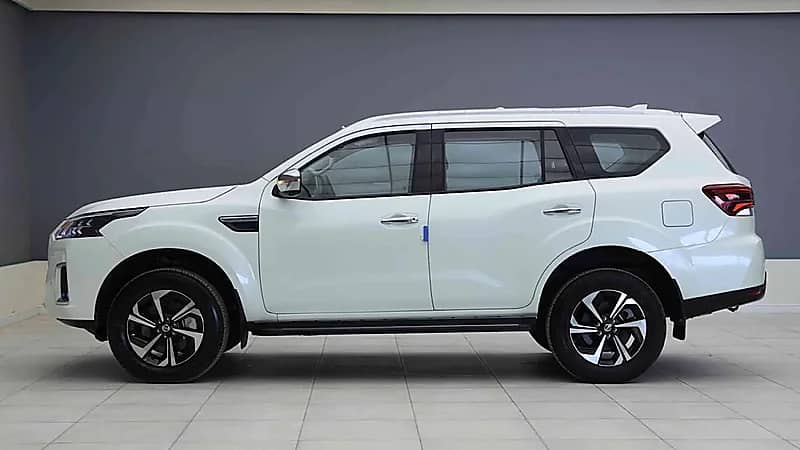 مواصفات وسعر سيارة نيسان اكستيرا 2023 .. فيديو